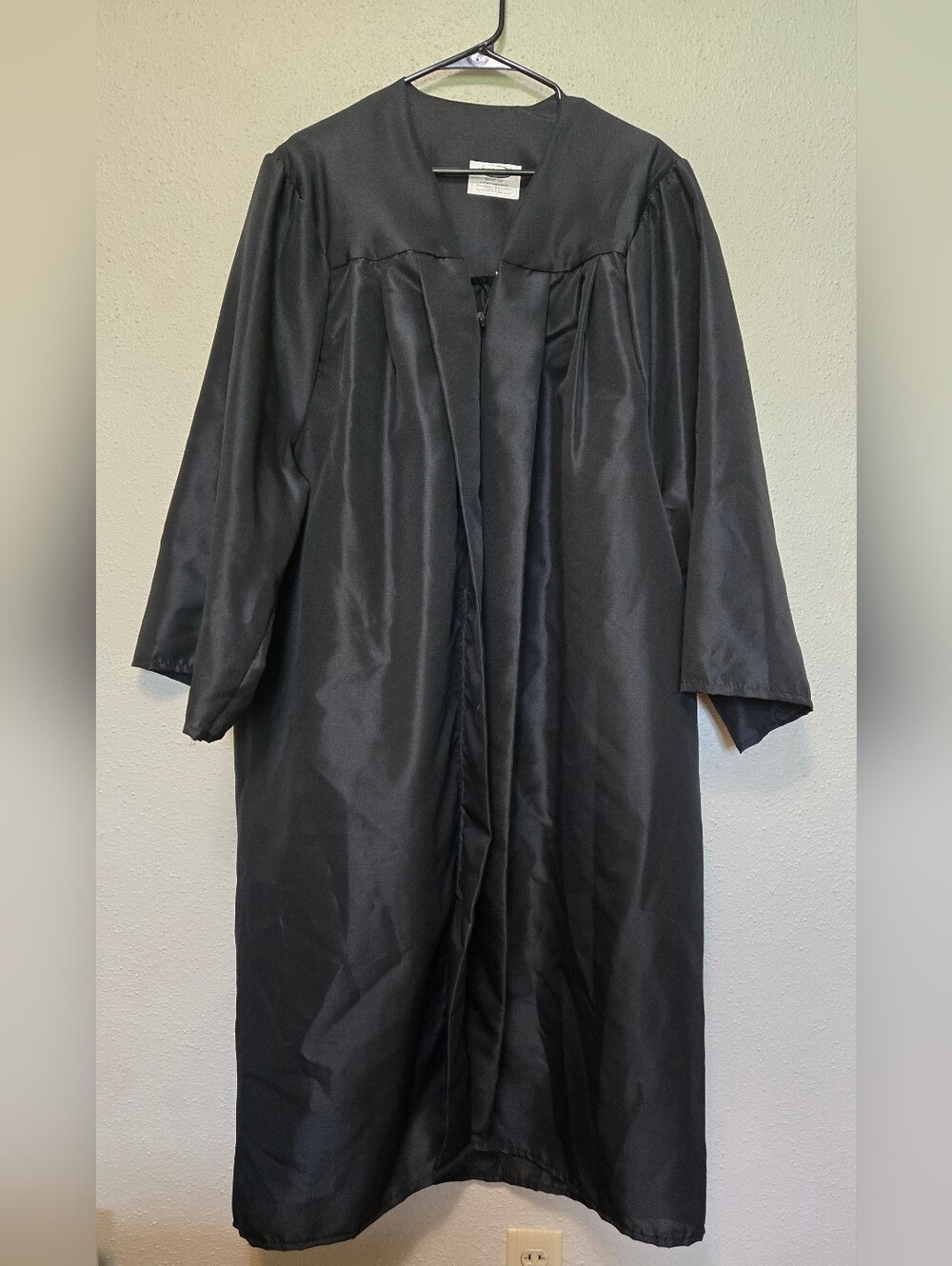 Jostens Graduation Gown & Cap, Black, Unisex, 5"7-5"9